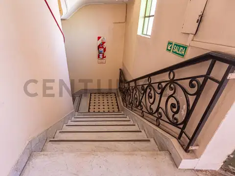 Oficina en Venta 85 años