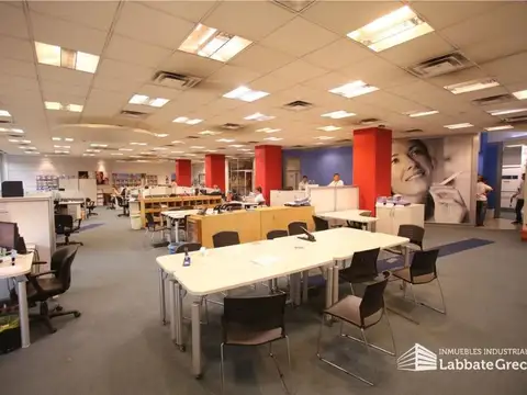 Oficina en Alquiler al Norte