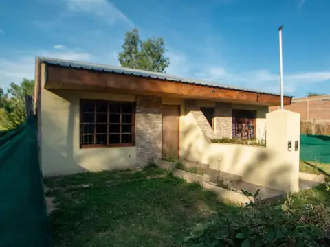 VENTA CASA DUPLEX EN GENERAL RODRIGUEZ CON LOTE