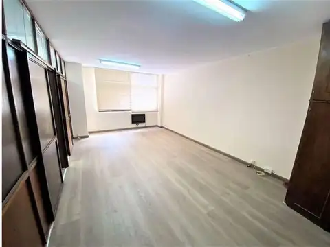 Oficina de 60 m2. Mitre entre Córdoba y Rioja