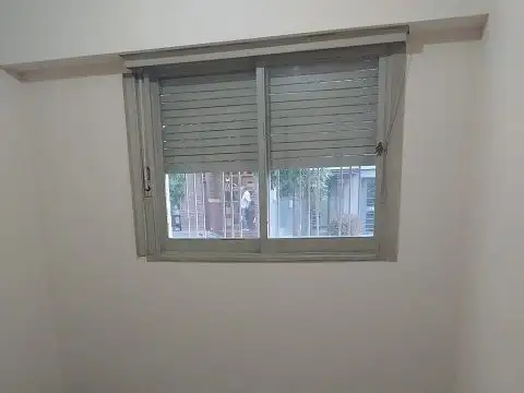 ALQUILER - 3 AMBIENTES CON PATIO EN ALMAGRO