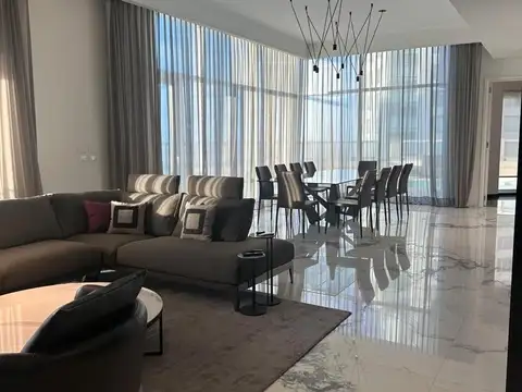 Departamento en Alquiler de 5 ambientes