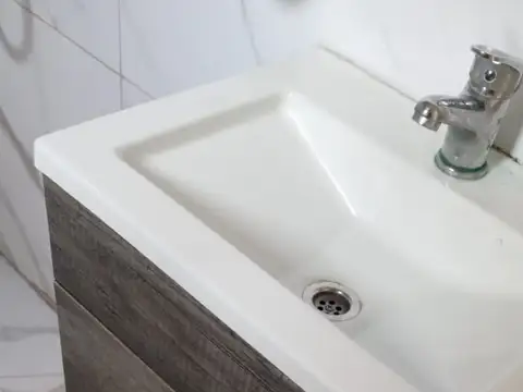 Departamento en Alquiler en Lomas Del Mirador, $ 450.000