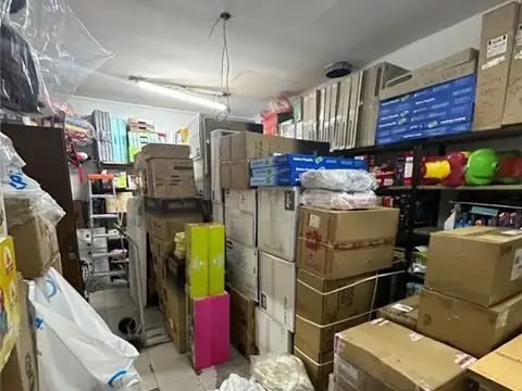 AVENIDA HIPOLITO YRIGOYEN 8800