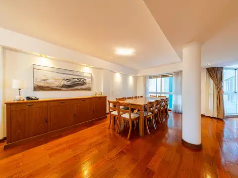 Departamento en Venta de 8 ambientes