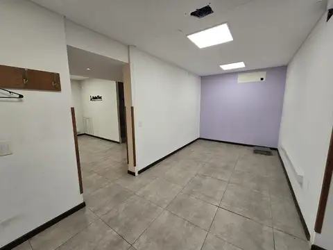 Oficina en Venta con 1 cochera