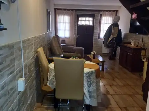 Depto Tipo Casa en Venta de 2 dormitorios