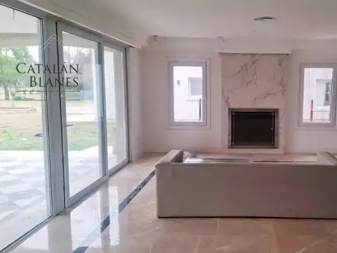 Casa en Venta en Club Miralagos, USD 650.000