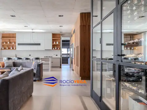 Casa 5 ambientes con 4 baños