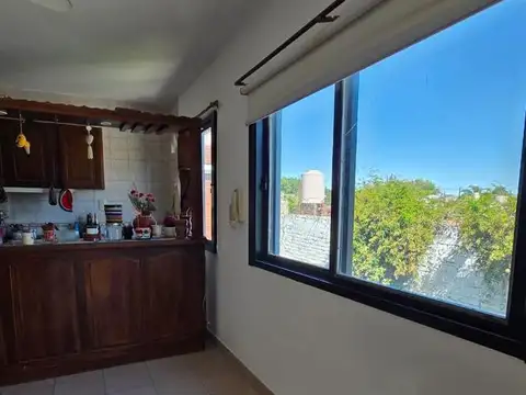 Depto Tipo Casa en Alquiler de 3 ambientes