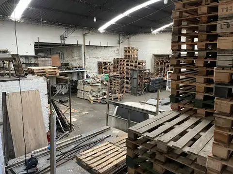 Galpon en Venta en Pompeya, USD 290.000