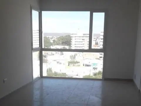 28 De Julio 343 , Piso 7