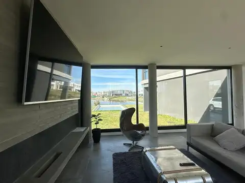 CASA 4 AMB ALQ SANTA ANA VILLANUEVA A LA LAGUNA