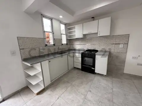 Padre Bruzone 100, Piso 1