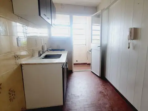 AVENIDA MITRE  al 3500