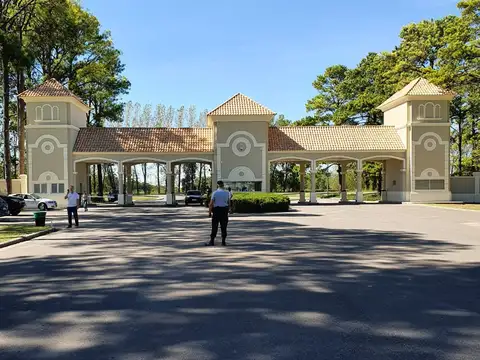 PINARES - LOTE EN ETAPA 3 DE 2100 MTS