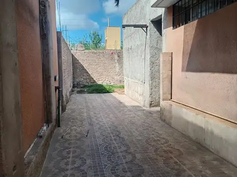 VENTA DE CASA EN GODOY CRUZ- MENDOZA