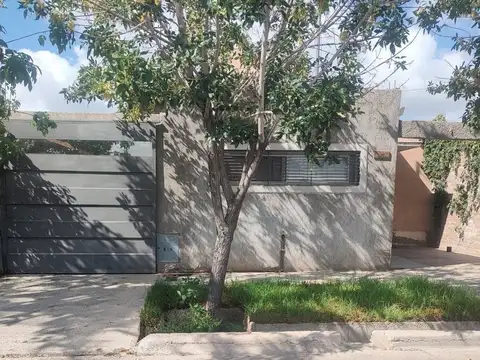 VENTA DE CASA EN GODOY CRUZ- MENDOZA