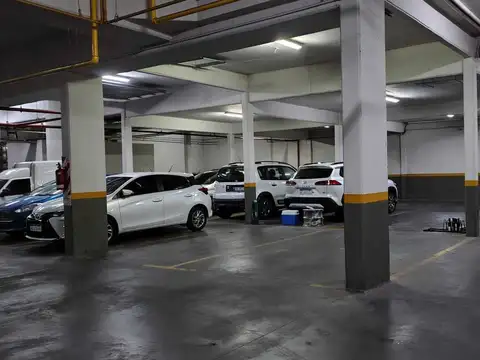 PROMOCION DOS COCHERAS FIJAS  , EXCELENTE PRECIO EN EL CORREDOR DONADO HOLMBERG