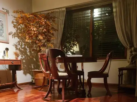 Casa 5 ambientes con 5 baños