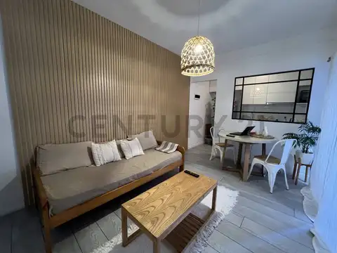 Paraguay 4700, Piso 0