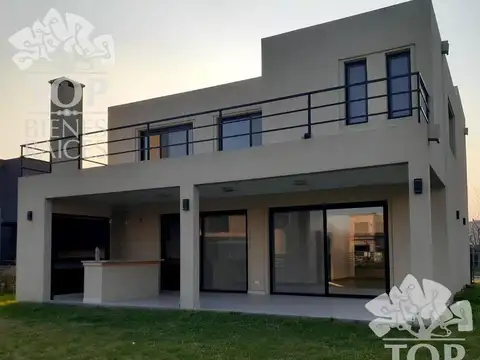 Casa en Venta en Puertos - Acacias, USD 285.000