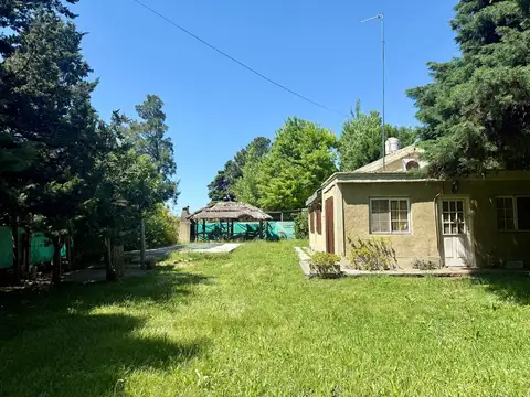 Venta - Casa 3 ambientes - pileta quincho - Parque Sakura - Exaltacion de la Cruz .