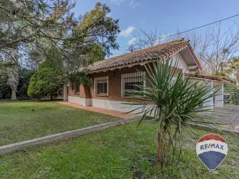 31 entre 421 bis y 423 villa elisa 1100