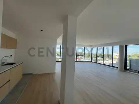 San Martin 4000, Piso 2