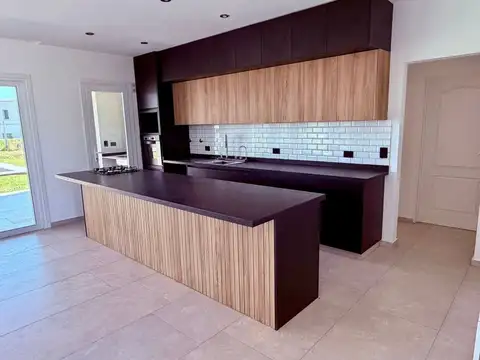 Casa en Venta en Puertos, USD 360.000