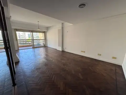 Montevideo 700, Piso 06