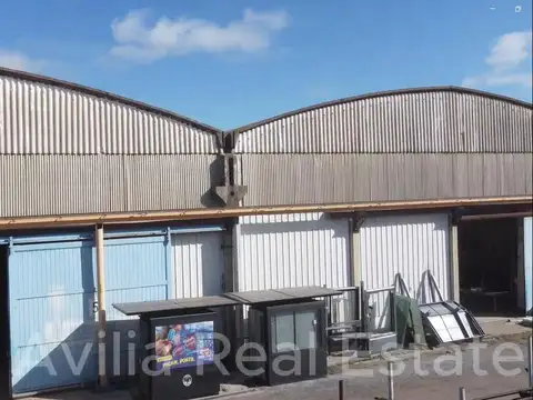 Galpon en Venta 160  mts Fondo