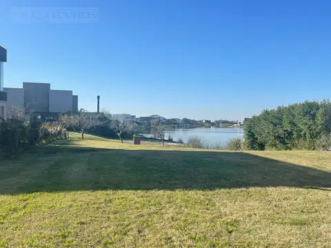 Terreno en Venta 39  mts Fondo