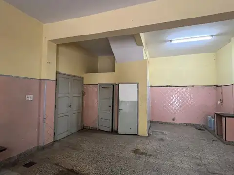 Galpon en Alquiler en Villa Soledad, $ 800.000