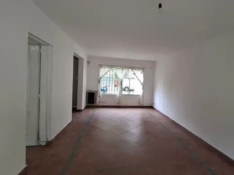 Depto Tipo Casa en Venta con 1 cocheras