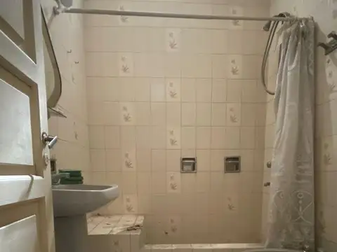 Avenida Marina Alfaro 900