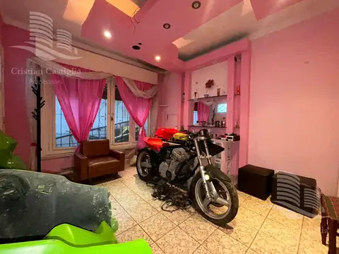 Depto Tipo Casa en Venta de 7 ambientes