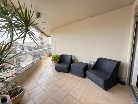 Departamento en Venta con 2 cocheras