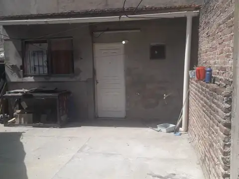 CASA EN SAVIO, CERCANO A LA ESTACION, ESCOBAR