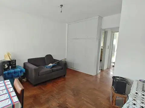 Avenida Forest 800, Piso 4