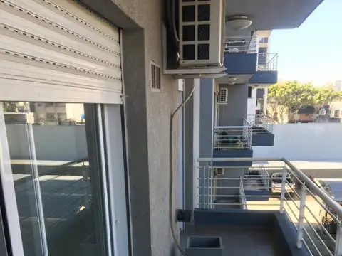 Departamento en Alquiler en Caseros, $ 600.000