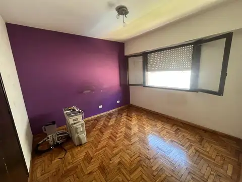 Venta. Departamento 3 ambientes. Yerbal y Moliere.