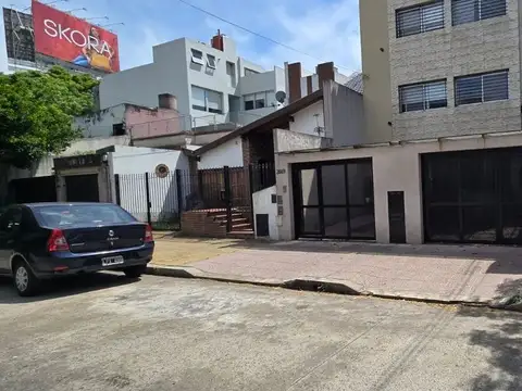 ALQUILER DUPLEX  5 AMBIENTES CON PATIO Y CHOCHERA