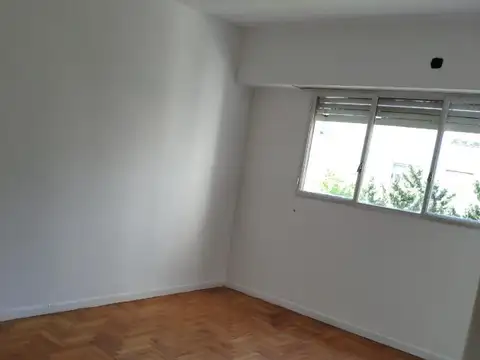 Dpto. 3 Ambientes 5º Piso Muy Luminoso!