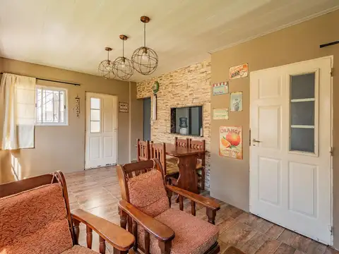 Impecable Casa Familiar de 4 Hab en Billinghurst