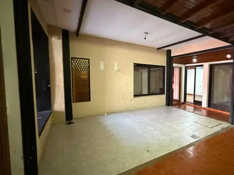 Tandil 7340 , Piso pb