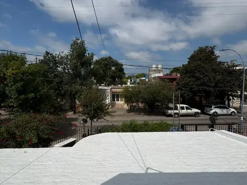 Departamento 1 Dormitorio en Alquiler  B Jardín  Bajas Expensas