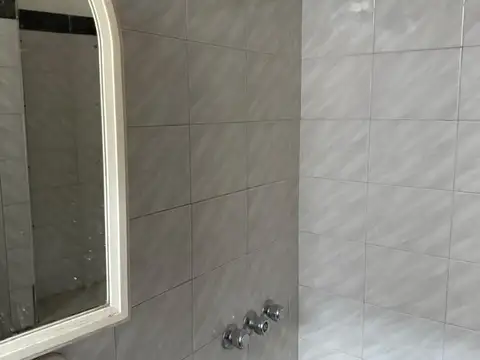 Departamento 1 Piso por escalera