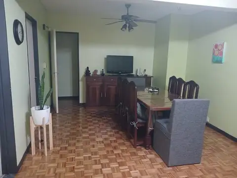 Departamento 5 ambientes con 2 baños