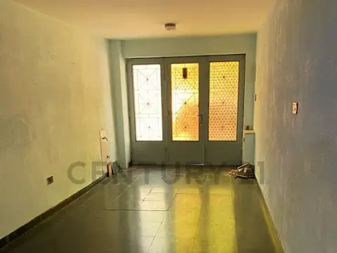 Depto Tipo Casa en Venta en Mataderos, USD 180.000